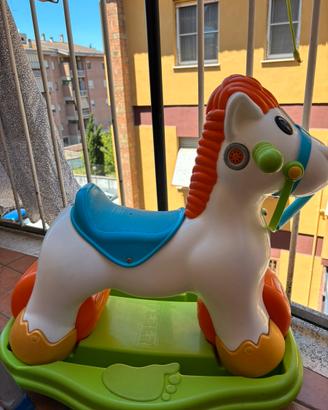 Cavallo a dondolo
