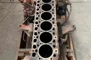 Monoblocco motore iveco trakker 420 8210.42