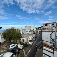 3 LOCALI A CASAMICCIOLA TERME