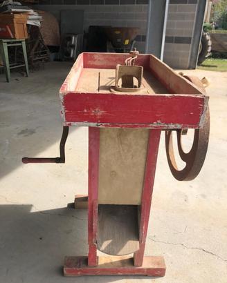 Sgranatrice meccanica