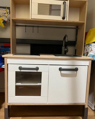 CUCINA IKEA GIOCATTOLO e Utensili vari