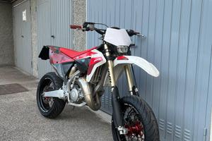 Fantic XX 125 2023 con TRIPLAOMOLOGAZIONE