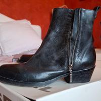 stivaletto pelle nero