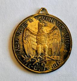 Aquila romana ad ali aperte VENI VIDI, VICI