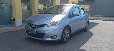 Toyota Aygo Benzina cc. 1.000 Mod. X-Play Tetto Ap