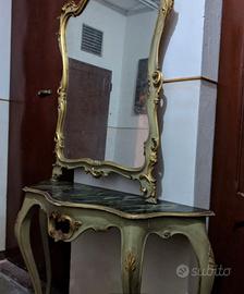 Console e specchio