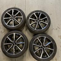 Cerchi in lega Mazda Mx5 con gomme