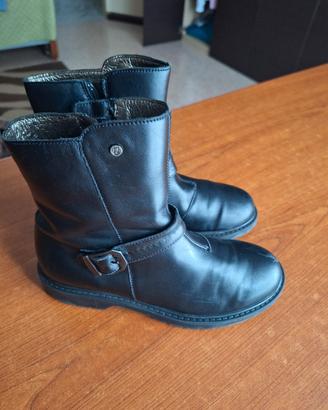 Stivaletti neri Naturino vera pelle bimba num 34