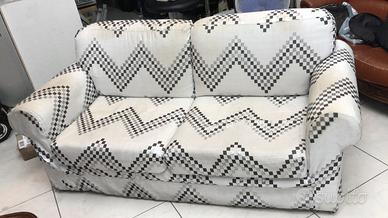 Divano 2 posti con fodera estraibile