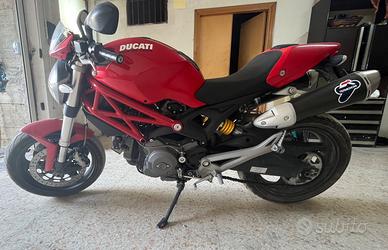 Ducati Monster 696+