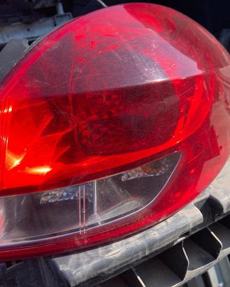 STOP FANALE POSTERIORE DESTRO RENAULT Clio Grandto