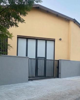 Capannone magazzino