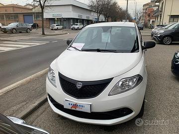 Lancia Ypsilon 1.0 FireFly 5 porte S&S Hybrid Ecoc