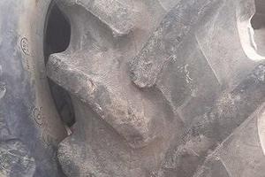 Gomma pneumatico usato 520 70 30 Pirelli