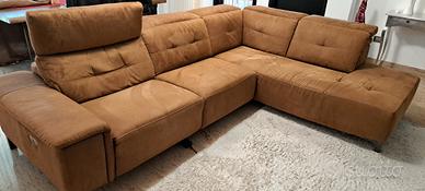 Divano angolare con movimento relax 