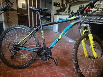 Mountain Bike DF Bike XC6 -26 pollici