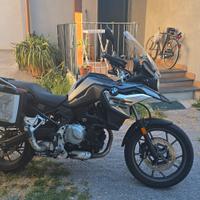 BMW F750GS 