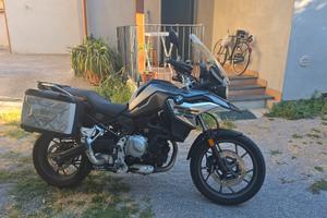 BMW F750GS 