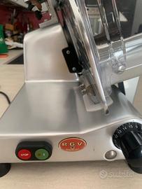 Affettatrice RGV 22 GS - Pari al Nuovo (Usata 10 v