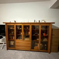 Libreria con vetrina in legno massello - soggiorno