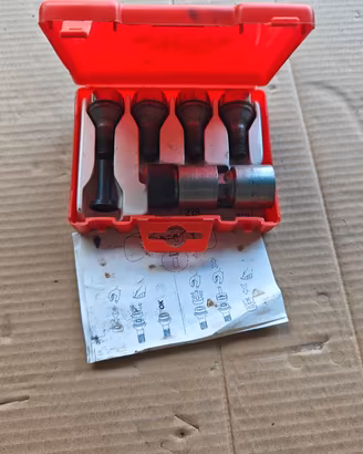 Kit Bulloni Antifurto Cerchi in Lega Alfa Romeo GT