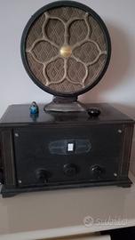 Radio ricevitore con altoparlante anni 20
