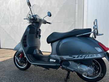 Piaggio Vespa 300 GTV -