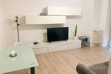 BILOCALE RISTRUTTURATO a Milano