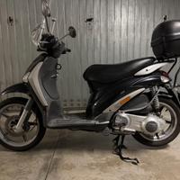 MOTO PIAGGIO LIBERTY 125