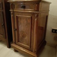 Comodini  vintage in legno con pianale in marmo