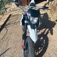 Moto ksr del 2018
