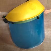 Visiera giardino cuffie e ginocchiere