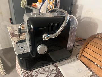 Macchina cadfe lavazza a modo mio
