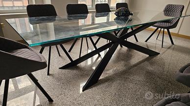 tavolo Spyder Cattelan e sedie Tomasucci