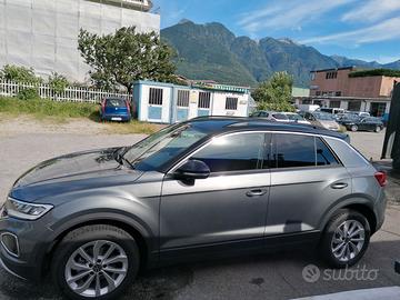 Volkswagen T-Roc pari al nuovo