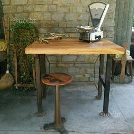 Banco in ghisa e legno per arredamento