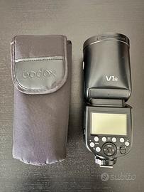 Flash godox v1 per Nikon