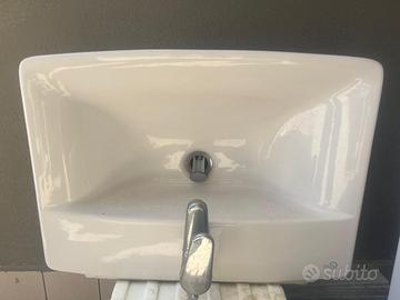 lavabo rettangolare Ideal Ceramica.