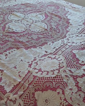 coperta ricamata a mano sfilato 500 siciliano