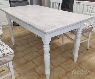 Tavolo antico riverniciato 