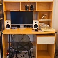 Scrivania allungabile per computer con libreria