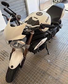 Moto Triumph