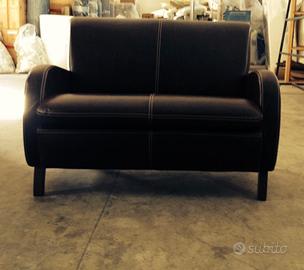 Divano 2posti vera pelle anticata