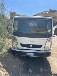 Autocarro Renault maxity 130
