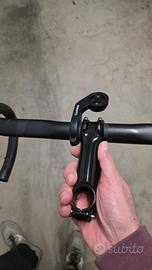 Piega e attacco manubrio specialized 