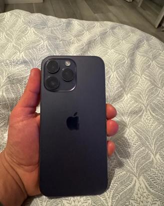 iPhone 14 pro max viola