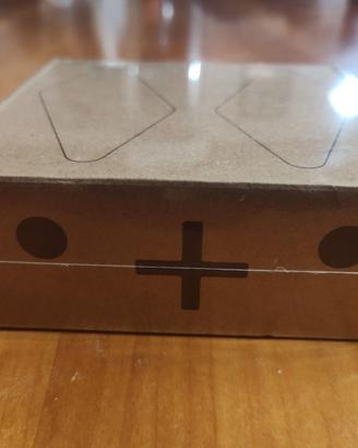 Rabbit R1 – Assistente AI portatile