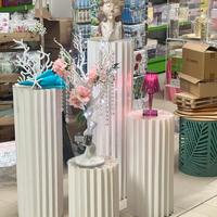 Colonne per eventi bianche in cartone robusto