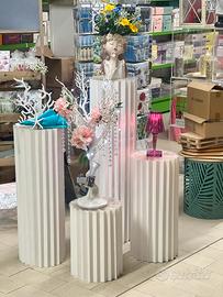 Colonne per eventi bianche in cartone robusto