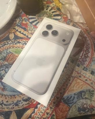 iphone 17 pro 256Gb argento